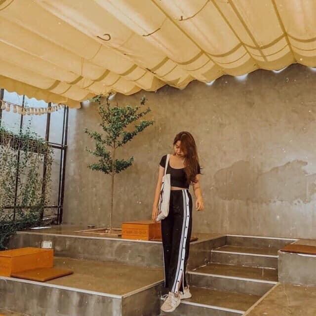 Quần ống rộng rót xẻ đinh cúc BIGOMALL