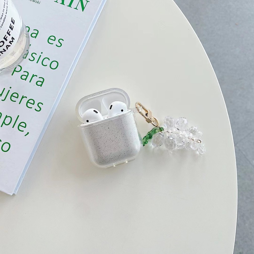 Vỏ Bảo Vệ Hộp Sạc Tai Nghe Airpods 1 / 2 / Pro Màu Trắng Lấp Lánh Kèm Dây Đeo Sợi Xích