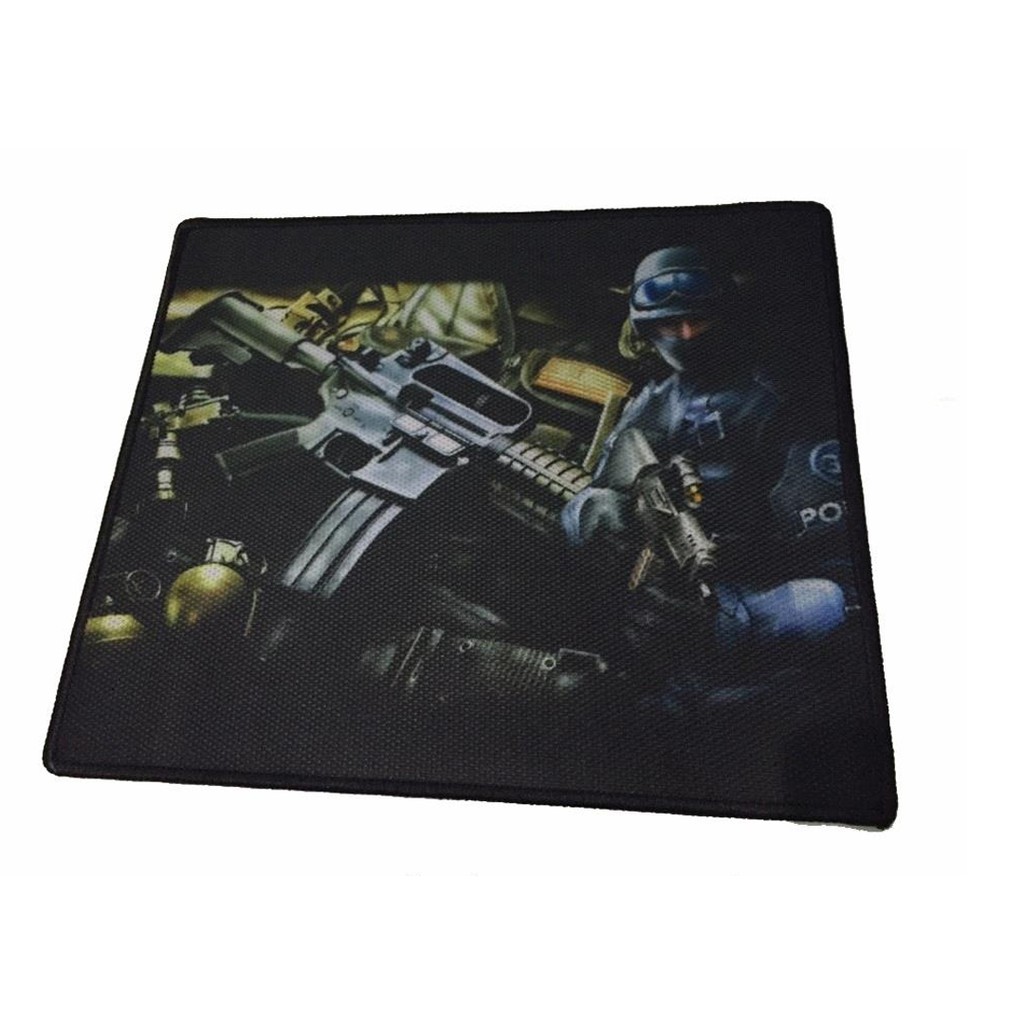 Lót chuột chuyên game đột kích XC-X5 Kích thước: 250*290*2mm, nhiều hình gamer