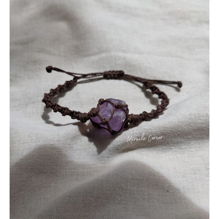 Vòng tay đan macrame đá fluorite tím