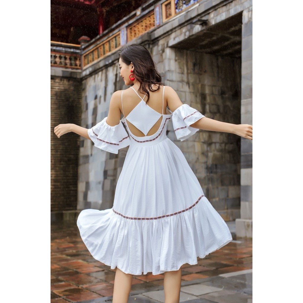 [Mã SKAMSALEP6 giảm 10% tối đa 100K đơn 150K] SÒ VINTAGE - SMEE Đầm hai dây rớt vai viền thổ cẩm | BigBuy360 - bigbuy360.vn