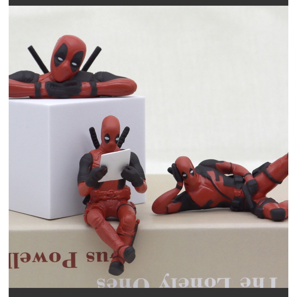 Mô hình deadpool trang trí bàn làm việc tablo ô tô thiết kế đẹp và giống thật