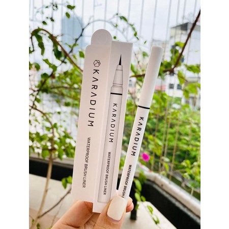 Bút Kẻ Mắt Dạ Karadium Waterproof Brush Liner Black Hàn Quốc