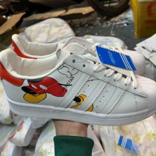 Giày sneaker Superstar mickey