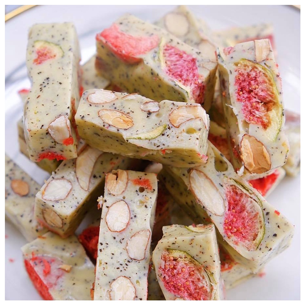 Hộp kẹo nougat mix 8 vị 300gr cao cấp Nhà Gạo