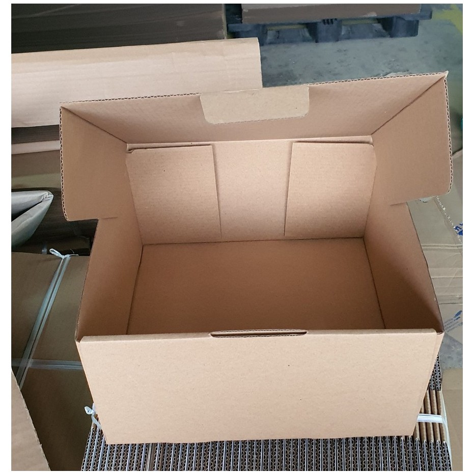 Hộp 20x18x8 cm - 25 hộp carton in sẵn có nắp gài siêu dày dặn