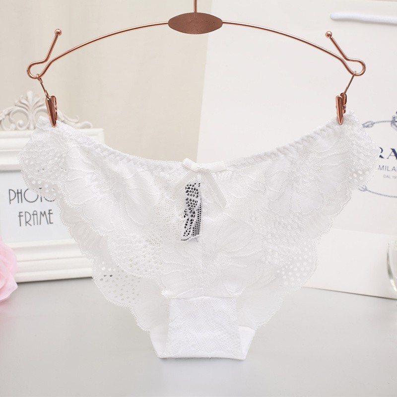 Quần lót ren hoa thời trang thoáng khí cho nữ