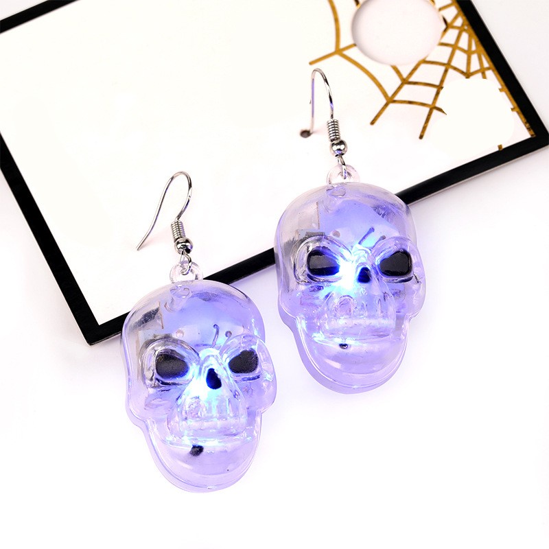 1 Đôi Bông Tai Hợp Kim Có Đèn LED Phát Sáng Phong Cách Halloween