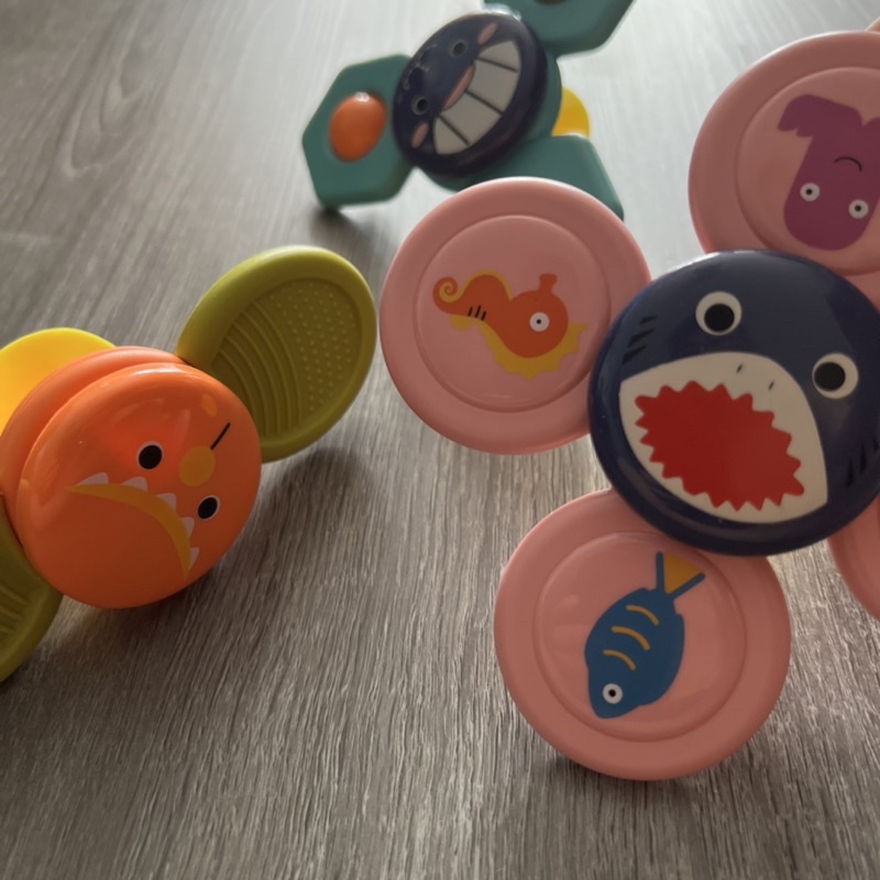 Con quay Spinner cute Hoạt hoạ đáng yêu dán tường chống nước đồ chơi cho bé khi tắm xả Stress giảm áp lực