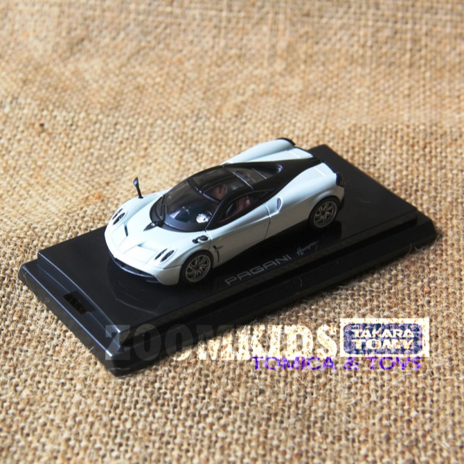 Xe mô hình OEM Kyosho Pagani 1:64