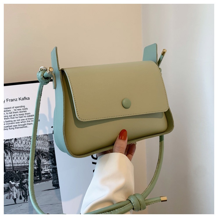Túi xách nữ đeo chéo kiểu vuông thời trang dây đeo cá tính có khóa kéo bên trong, có hai màu xanh lá và trắng