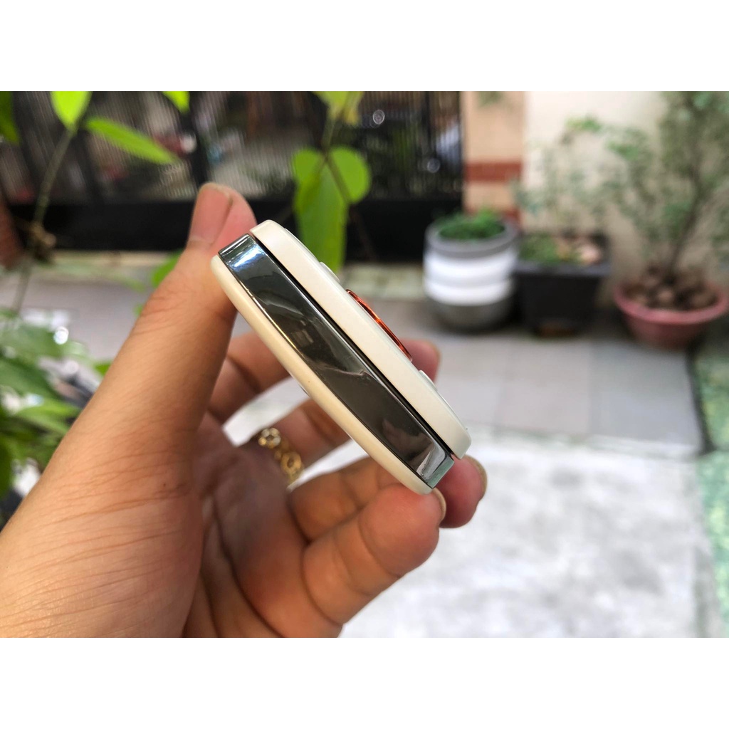 Điện thoại sony ericsson w20 chính hãng màu trắng