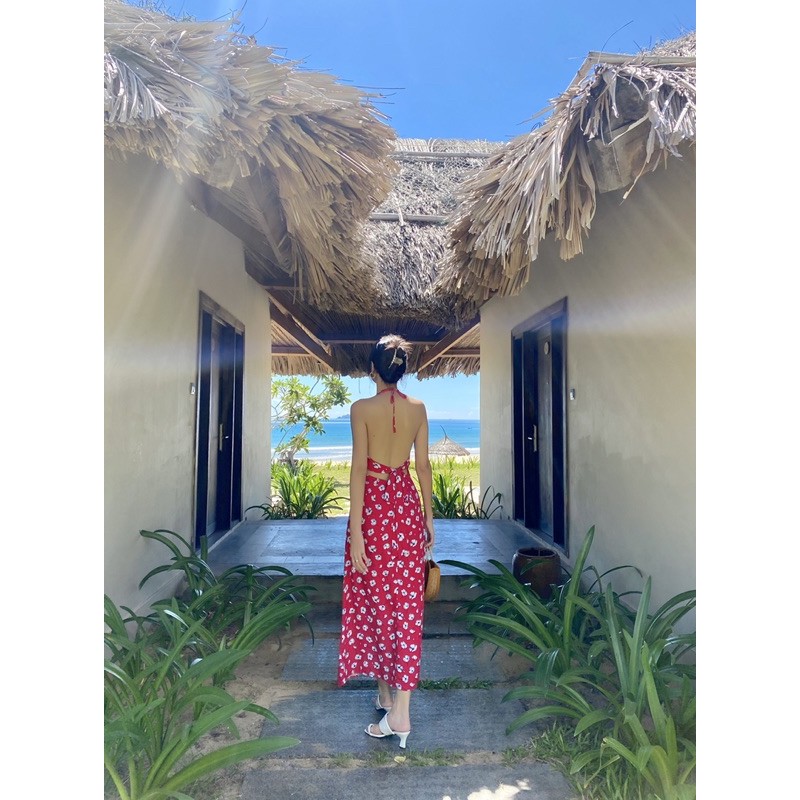 Đầm maxi cổ yếm hở lưng-lili | BigBuy360 - bigbuy360.vn