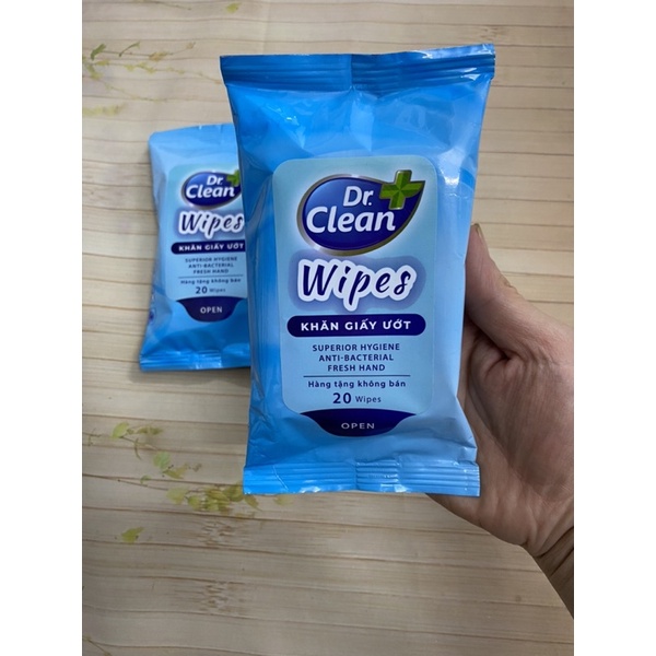 Khăn giấy ướt Dr.Clean 20 tờ tiện dụng