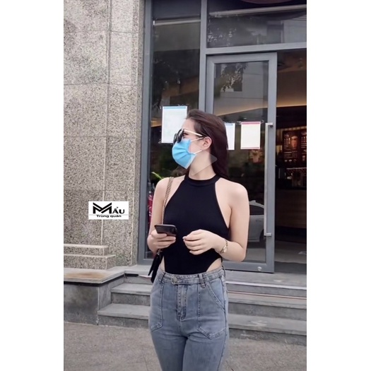 áo bodysuit cổ yếm khoét nách