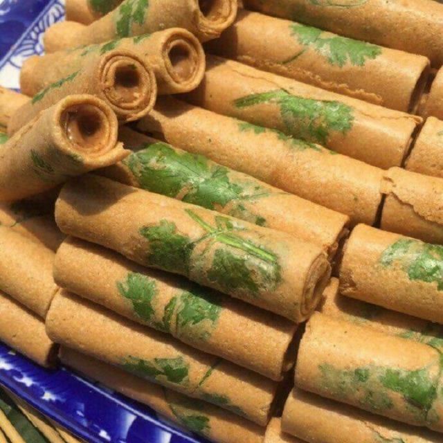 Bánh ống ngò nhân sầu riêng