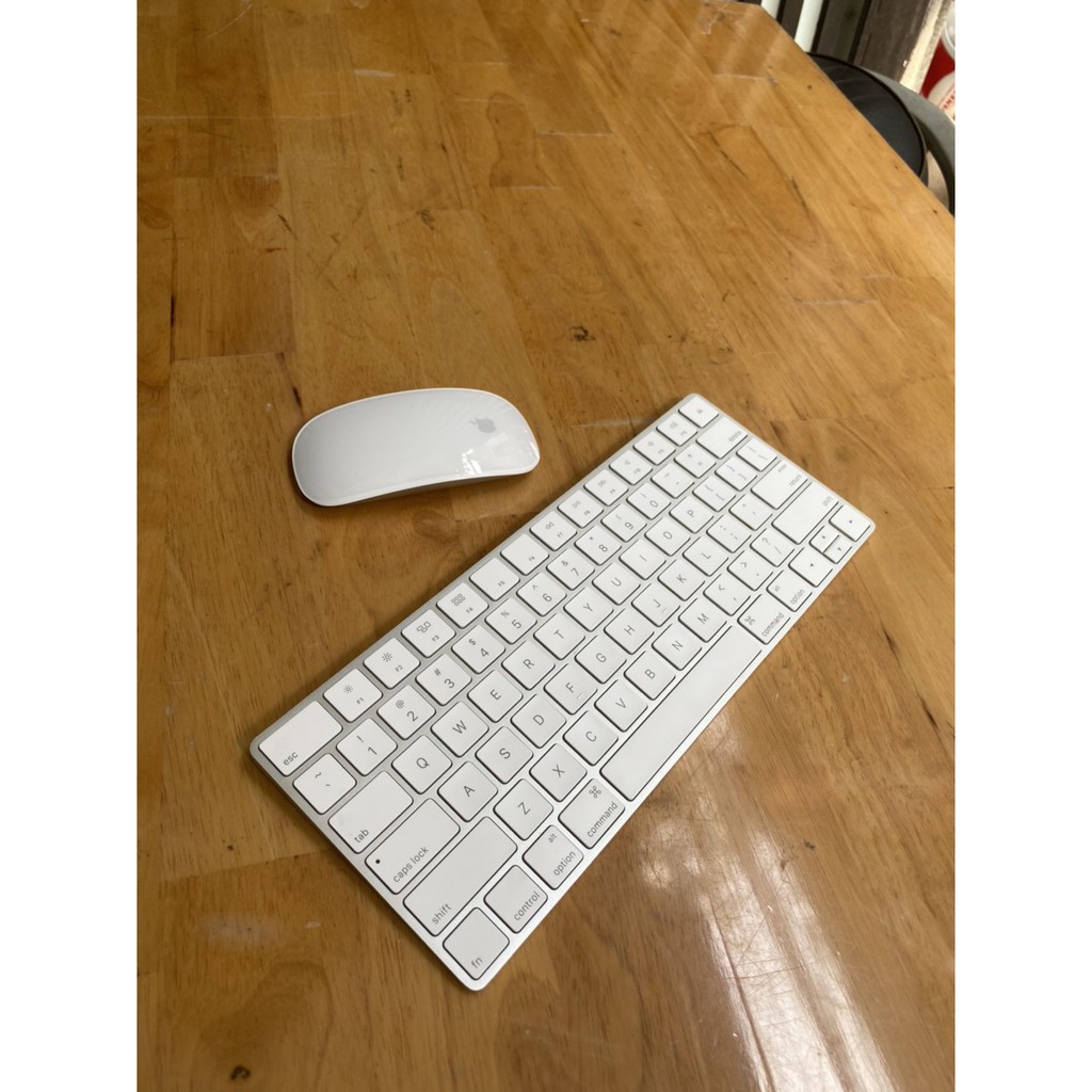 COMBO APPLE MAGIC MOUSE 2 AND MAGIC KEYBOARD 2