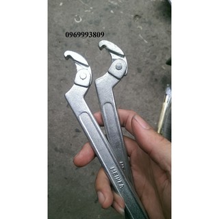 Bộ 2 cờ lê Móc
