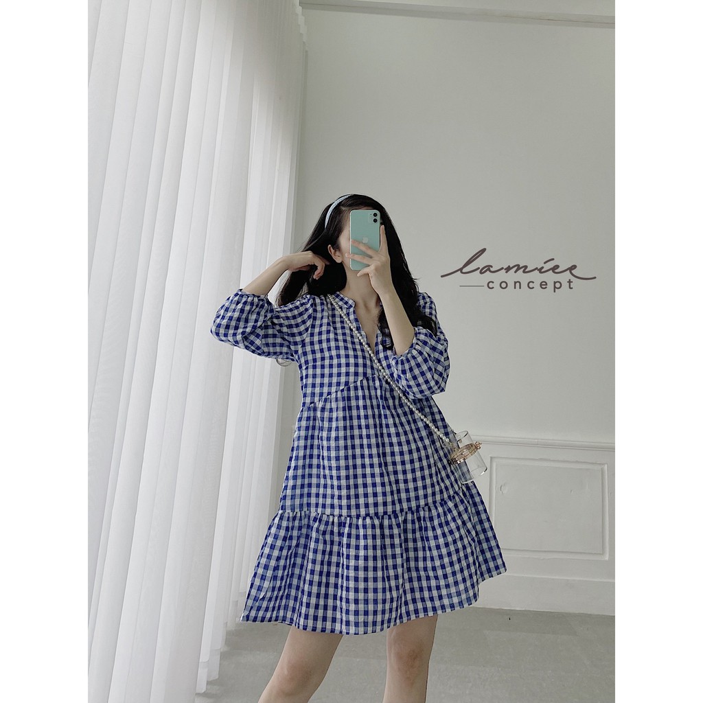 Đầm Caro Xanh Biển, Bầu Bì Bon Chen Được