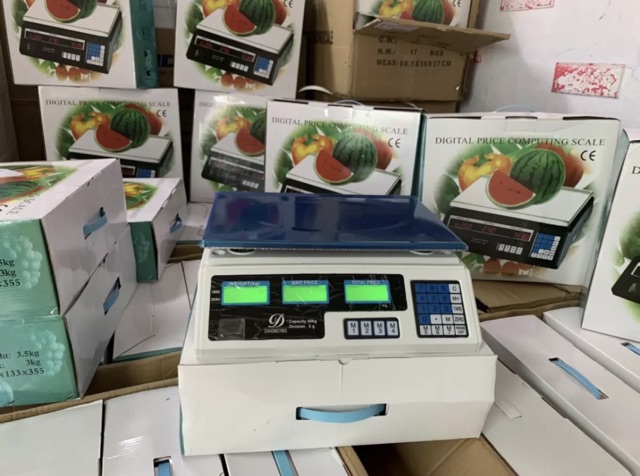 Cân điện tử 40kg tín tiền màn hình trước sau lưu được 7 mức giá