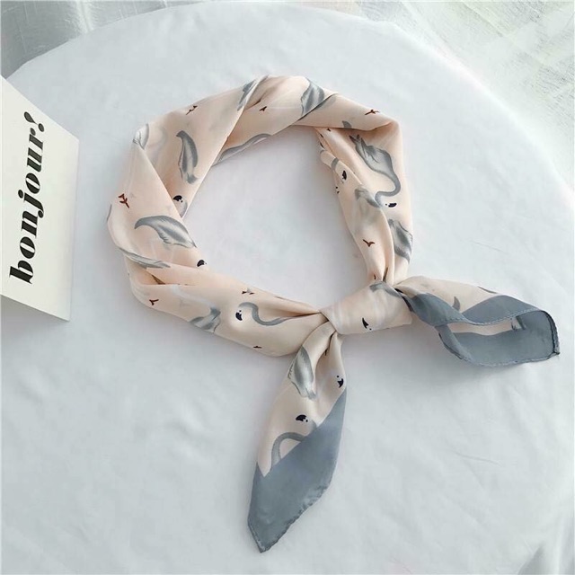 Khăn con hạc, size 70x70.