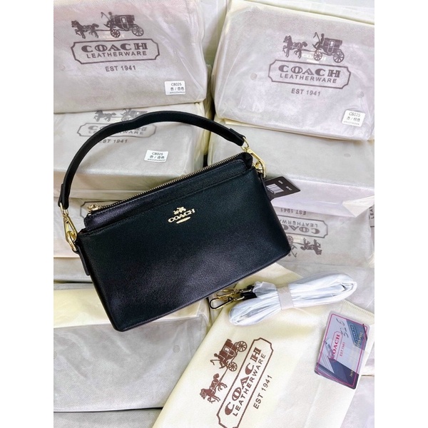Túi Coach kẹp nách siêu hot