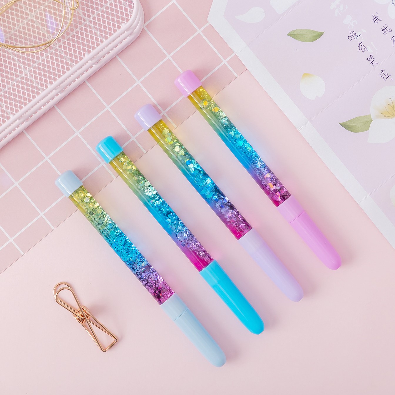 Bút bi cao cấp Gel đen có nắp cute mực đều viết đẹp hình đáng yêu giá rẻ cho bé BB12