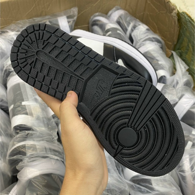 🔥Giày 𝐉𝐎𝐑𝐃𝐀𝐍 cổ cao đen trắng 🔥⚡️𝐅𝐑𝐄𝐄 𝐒𝐇𝐈𝐏⚡️,Giày JD1 panda cao cổ nam nữ full box bill da đẹp | BigBuy360 - bigbuy360.vn