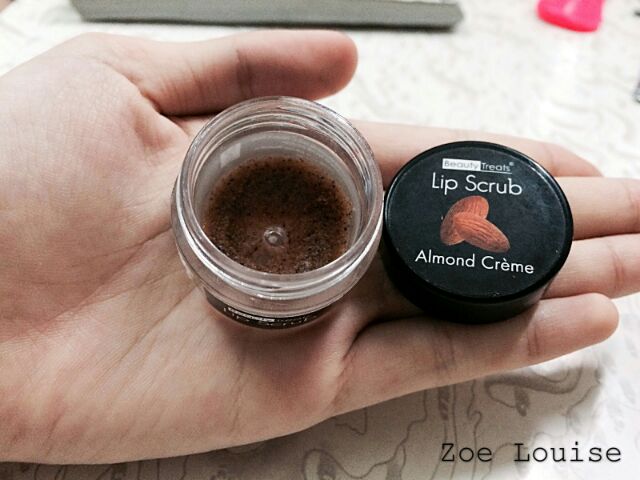 Tẩy da chết môi Beauty Treats Lip scrub