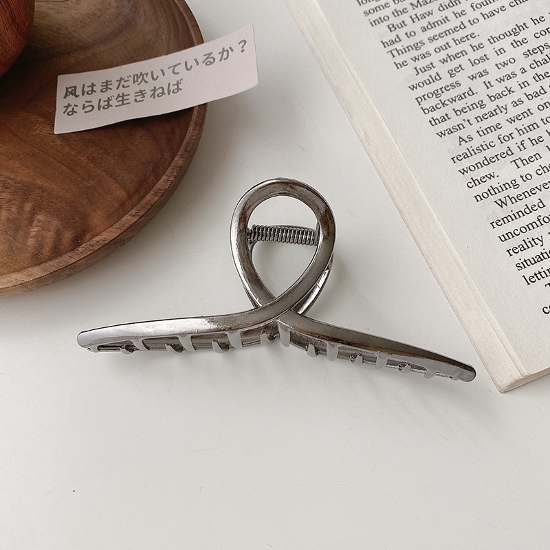 Kẹp tóc hình cá mập bằng kim loại phong cách Hàn Quốc cho nữ