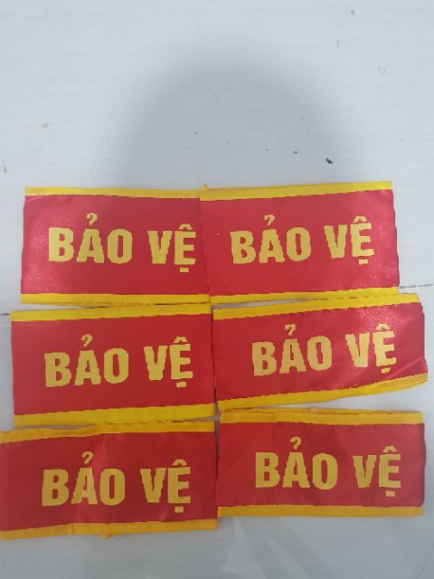 Băng tay bảo vệ , trực ban