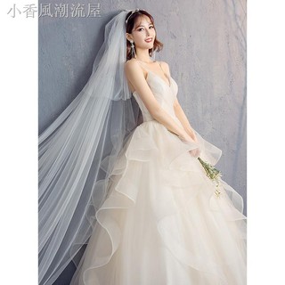 Váy cưới cô dâu thiết kế đơn giản