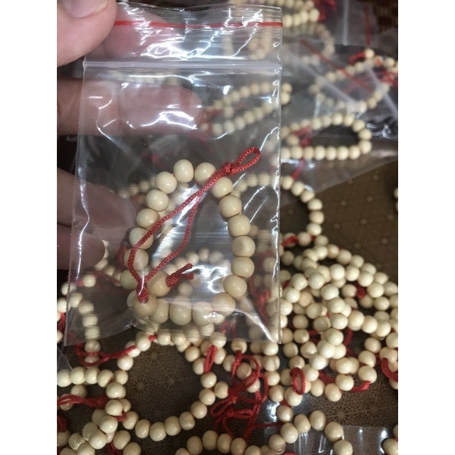 Vòng Dâu Tằm Cho Bé Yêu Ngủ Ngon