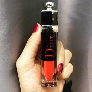 Son kem lì Dior Addict Lacquer Plump