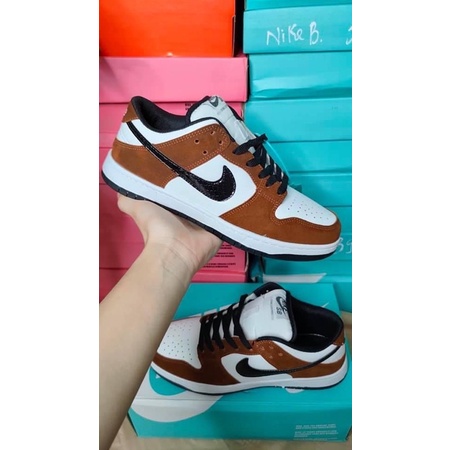 Giày thể thao ni/ ke sb