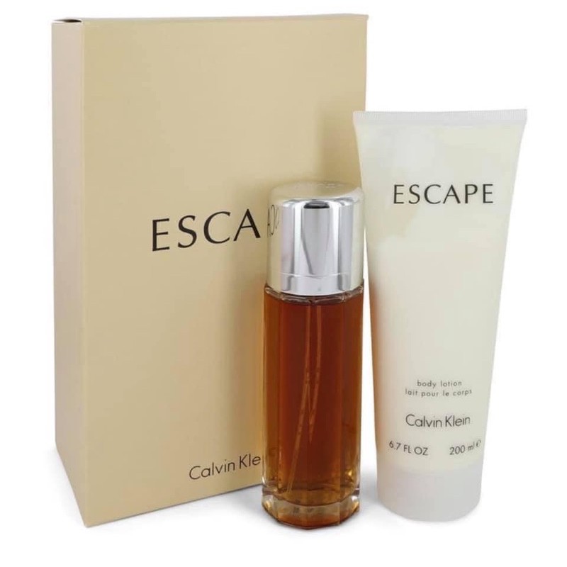 ❤ Gift set  gồm nước hoa chai 100ml và chai Body Lotion 200ml Escape nữ của Calvin Klein.