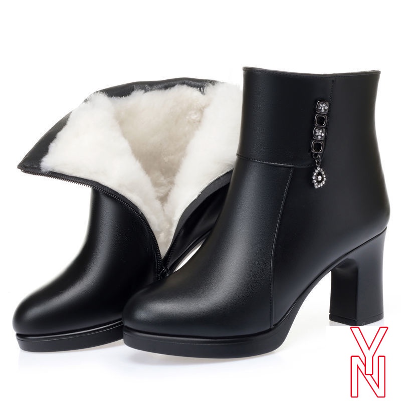 Giày Bốt Da Mềm Dáng Ngắn Phong Cách Mới Năm 2021 Cho Phụ Nữ Trung Niên