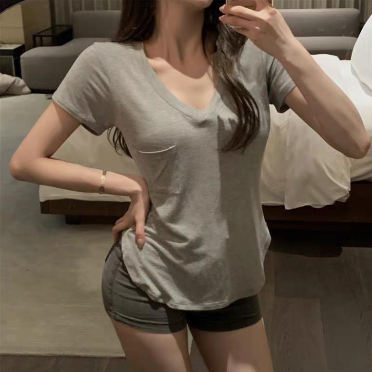ÁO PHÔNG CỔ TIM CÓ TÚI TRƯỚC NGỰC *