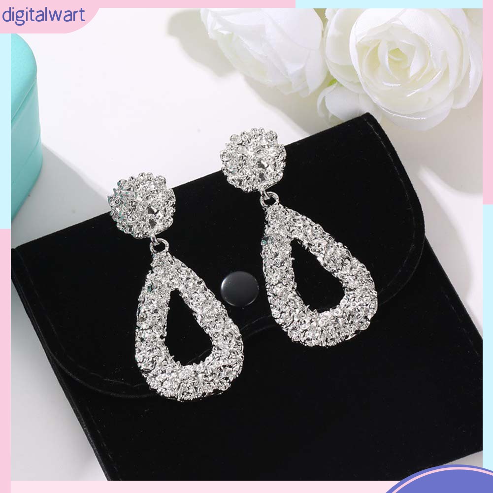 Đôi Khuyên Tai Thiết Kế Hình Giọt Nước Đính Đá Quý Nhân Tạo Lấp Lánh Sang Trọng Cá Tính Dành Cho Nữ