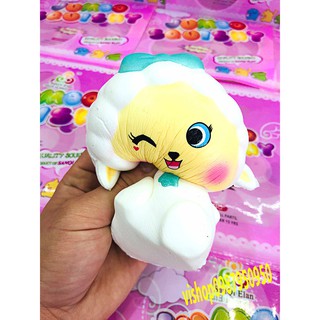SQUISHY CỐ GÁI CỪU TRẮNG ĐEO NƠ CƯỜI  (huongtrang15)