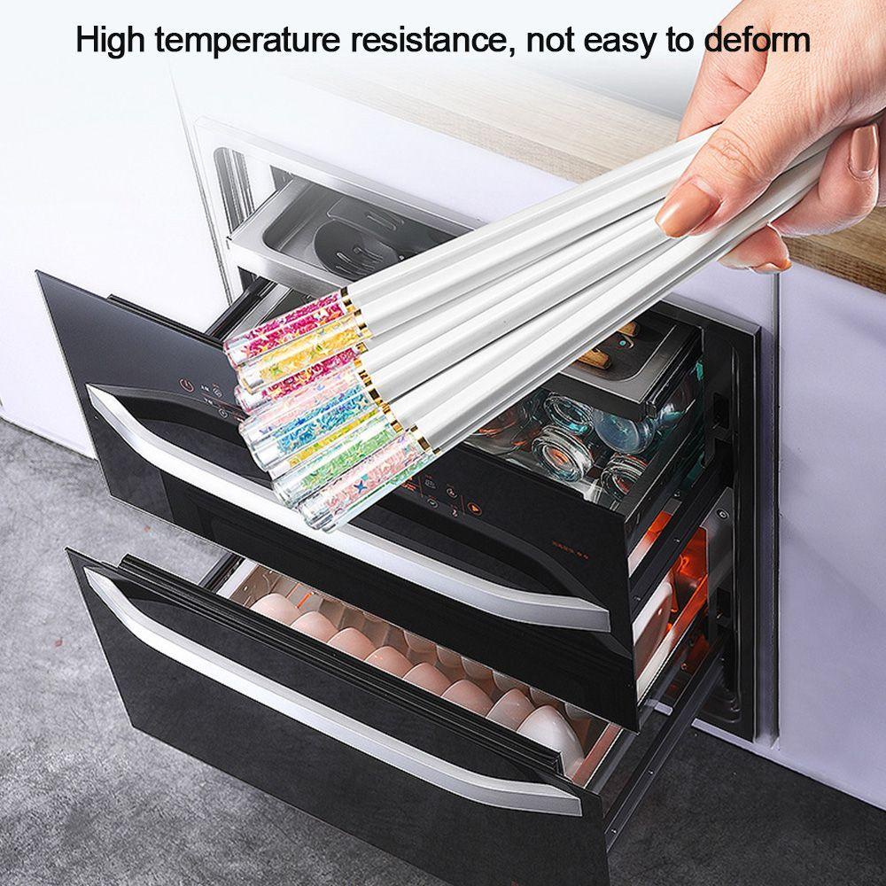 Bộ 5 Đôi Đũa Nhựa Chống Trượt Tiện Lợi Cho Thú Cưng