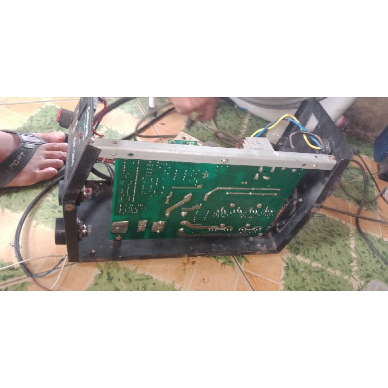 Máy hàn que điện tử hãng Campus 200a chuyên 3.2mm