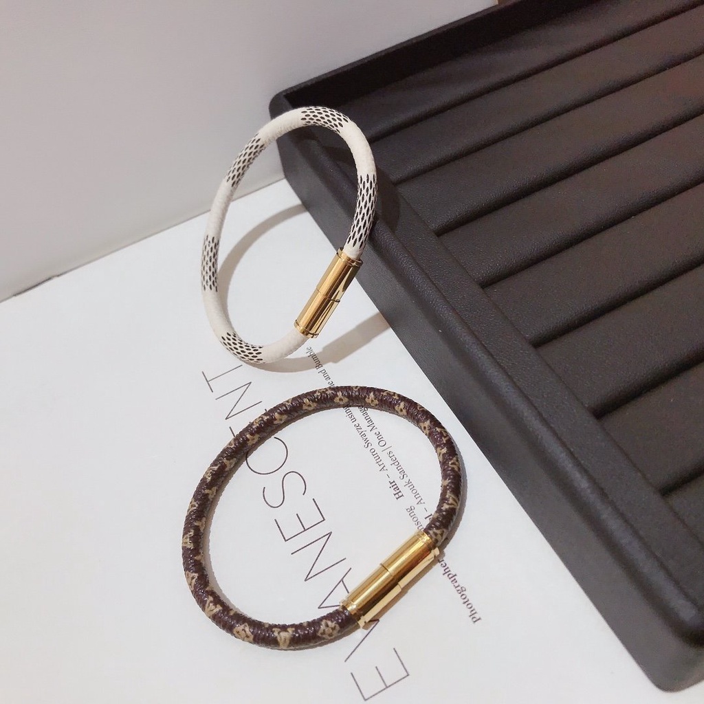 Vòng Tay Louis Vuitton Thép Titan Thiết Kế Đơn Giản Sang Trọng Cho Nữ