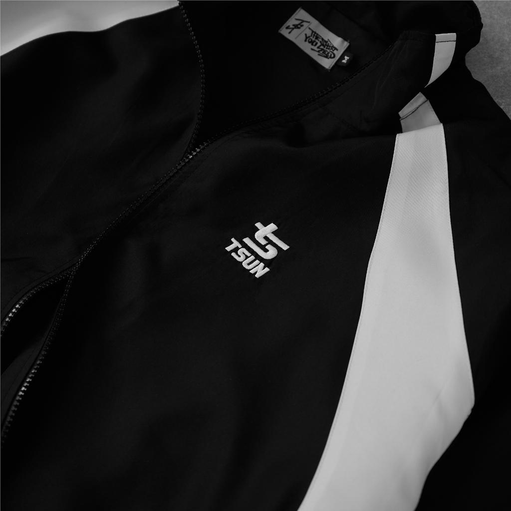 Áo Khoác Dù TSUN Striped Jacket - [UNISEX] - Vải Dù 2 Lớp - Chi tiết In - Đen