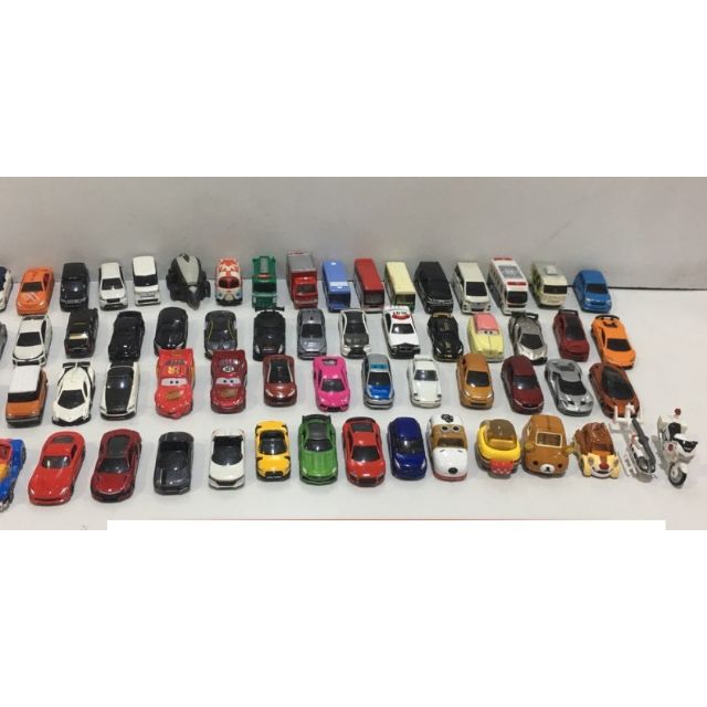 Xe sắt Tomica các loại