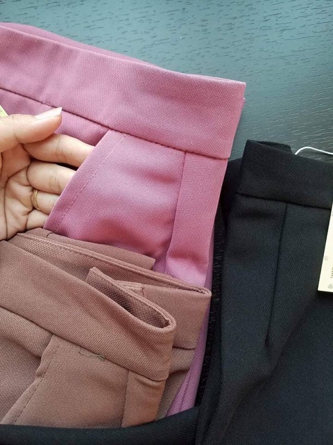 Quần Bagy lệch ống khuy bấm lệch