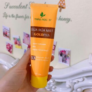 Sữa rửa mặt gold plus của thảo mộc 37