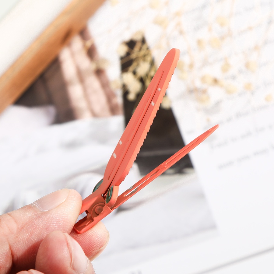 Kẹp tóc họa tiết dâu tây hoạt hình dễ thương dành cho nữ