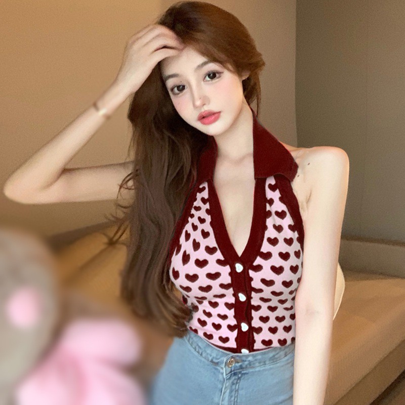 Áo Lửng Hai Dây Cổ Sâu Quyến Rũ Dành Cho Nữ