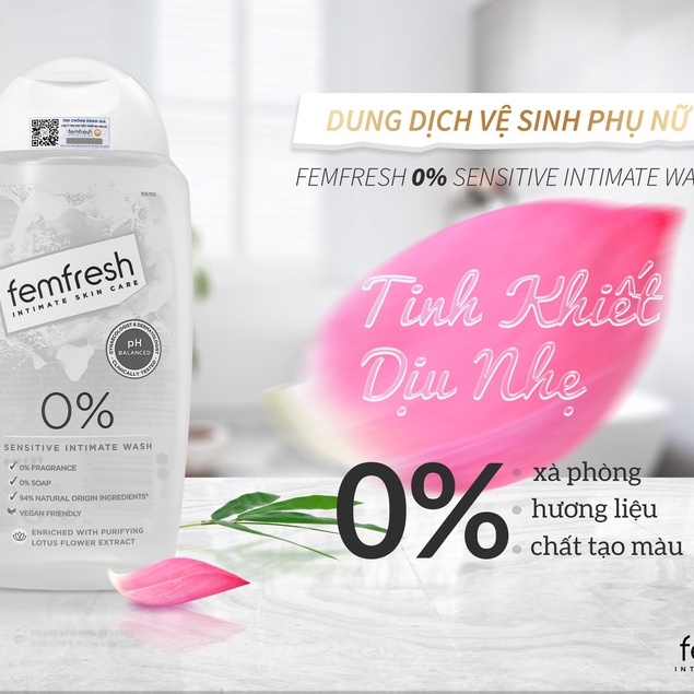 Dung dịch vệ sinh phụ nữ cao cấp cho da nhạy cảm Femfresh 0% Sensitive Intimate Wash 250ml